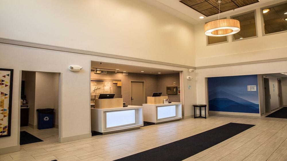 Holiday Inn Express - Columbus - Dublin By Ihg Exterior photo